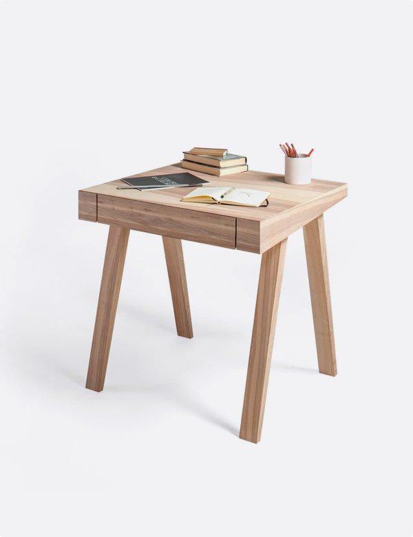 Table en bois massif